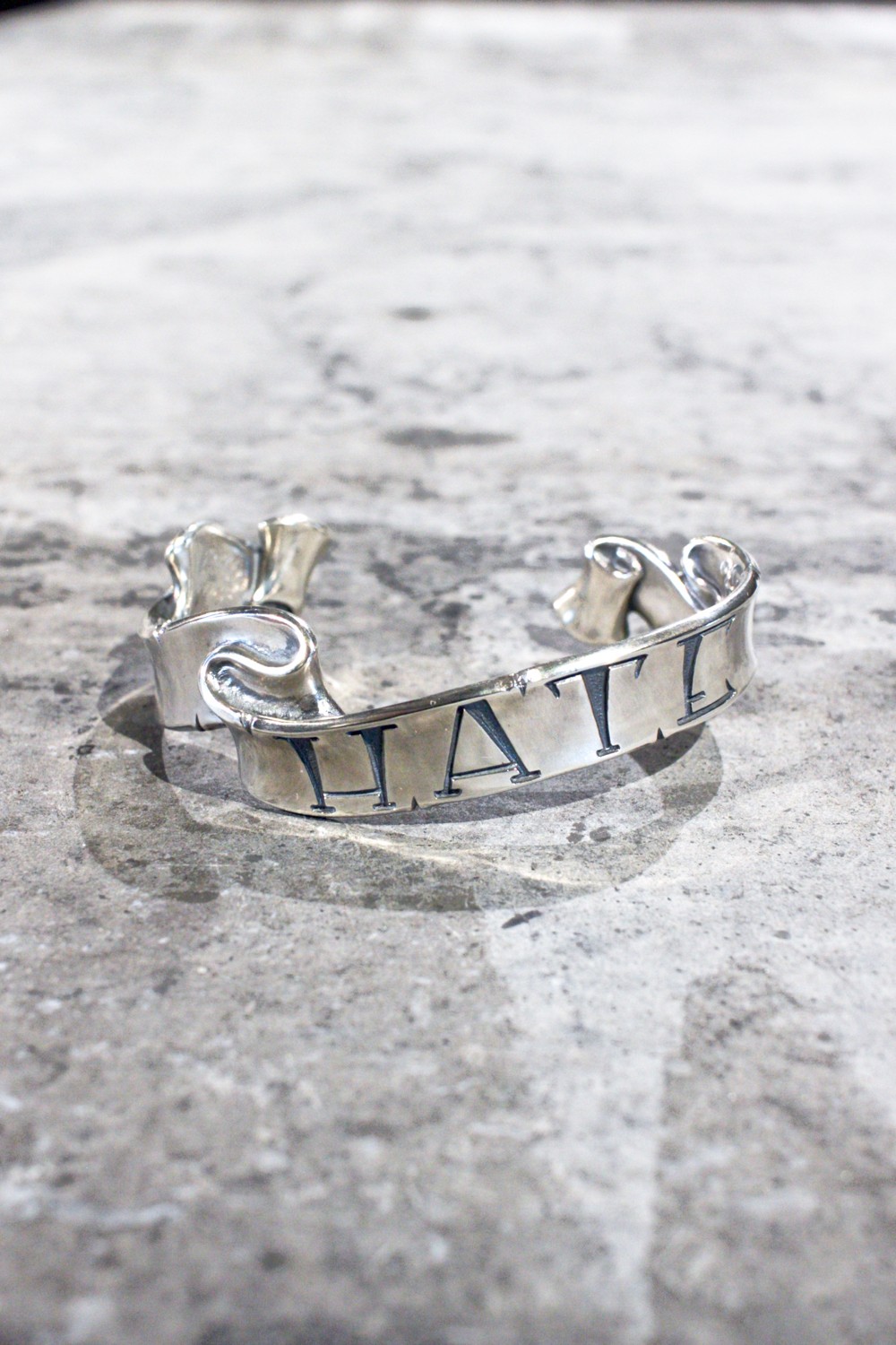 RAT RACE - MESSAGE ON RIBBON BANGLE HATE (S) | HAZE